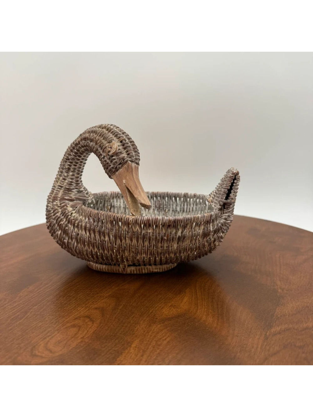 Vintage Woven Wicker Swan Basket Carved Wood Cottage Decor